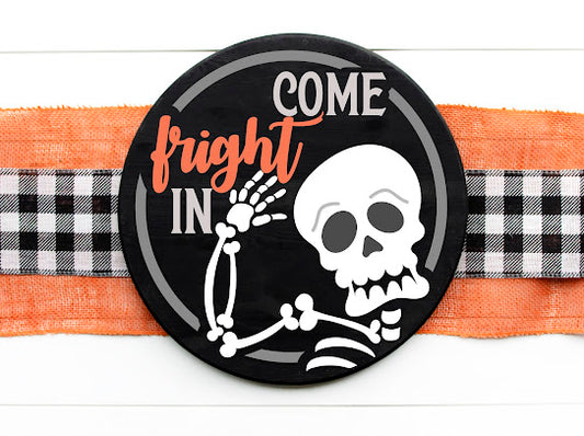 DIY Come fright in Halloween door hanger
