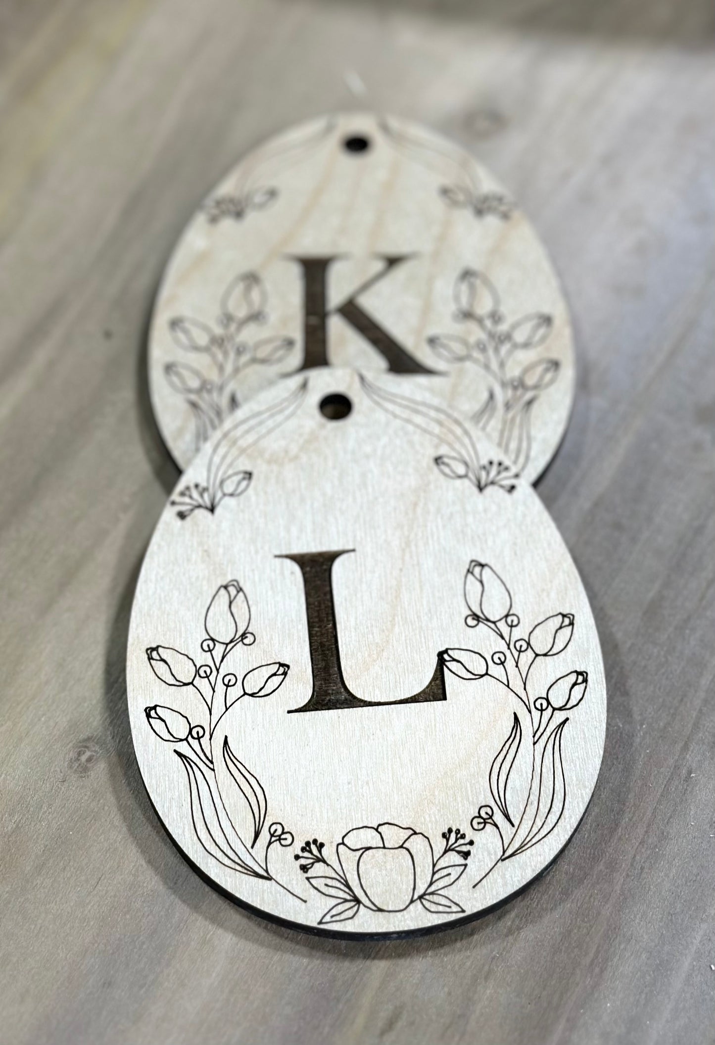 Bakersville Initial Egg Basket Bag Tag